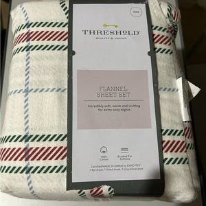 Full Holiday Pattern Flannel Sheet Set Holiday Plaid - Threshold